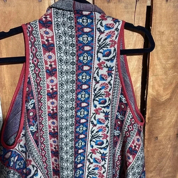 Flying Tomato Sweater vest - Picture 4 of 4